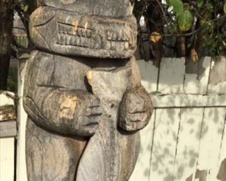 Totem pole figure 2