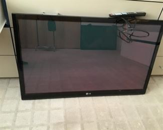 Flat screen plasma TV with remote
