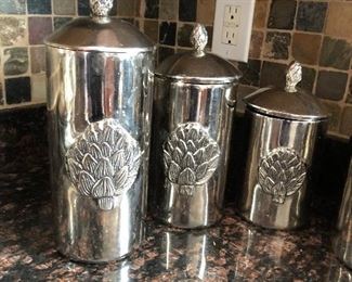 Metal canisters 