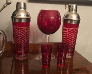 Red to clear shaker and we have several different type of bar glasses to match