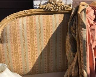 French king head board