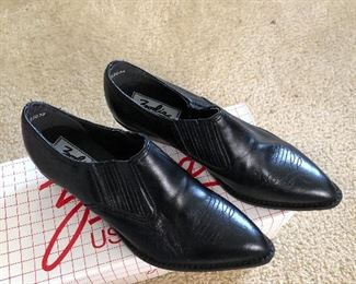 Brand new, Zodiac black, leather shoes. Size 9M.
