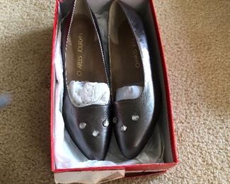 Brand New, Charles Jourdan, pewter leather shoes. Made in Spain. Size 8.5M