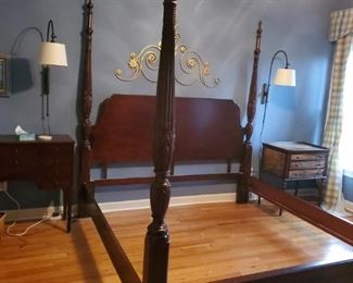 King size Poster Bed