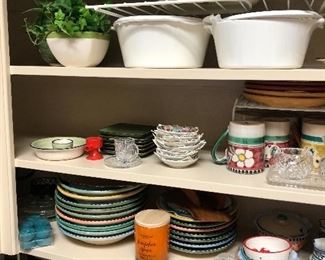 Miscellaneous kitchen items