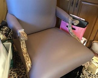 $400.  Leather armchair.  39H x 28W x 29D