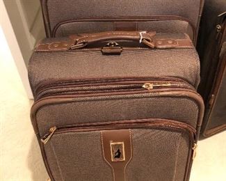 London fog luggage 