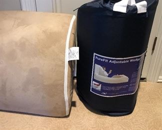 Adjustable wedge system - relax the back.  New in bag