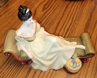 Royal Doulton figurine "At Ease"