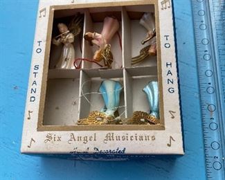 5 Angel musicians in box $6.00