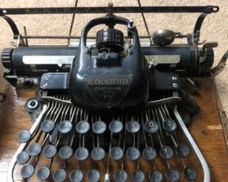 Blickensderfer no 7 typewriter