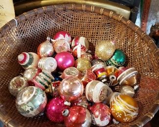 VINTAGE SHINY BRITES