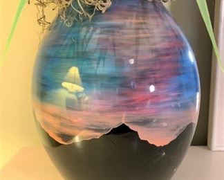 Ralph Rankin vase. Details and pricing will be available on November 19th after 6 p.m. at https://shop.mlestatesales.com
