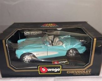 Burago 1:18 Scale 1957 Chevrolet Corvette Location Spare