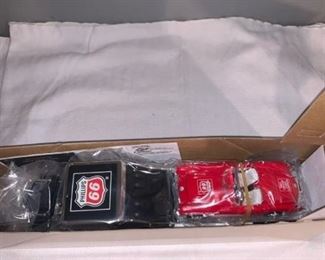 2001 1:32 Scale Phillips 66 Car Carrier With Race Car Location Spare