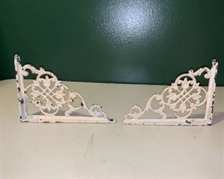 Pair of Cast Iron Shelf Brackets Location 1D