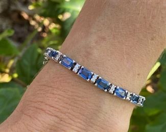 19. 14 kt gold Sapphire bracelet 8 inches, 300-400 ct.   $1150