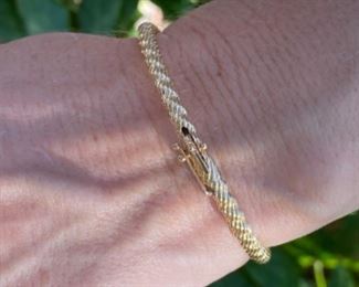 24/ $395 -14kt yellow gold bracelet 0.243 ounces 