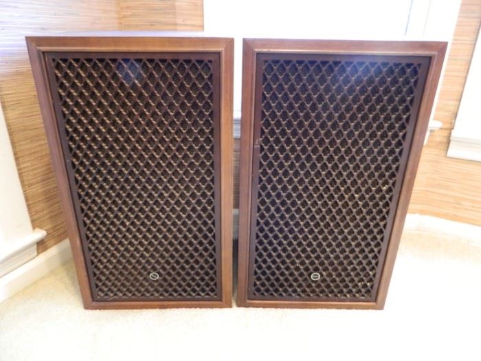 Set of Sansui Speakers SP-200 - wood grills  $225