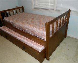 Mid-Century Kroehler Casa Chica - Bunk Trundle Bed with mattresses (part of matching bedroom set) - $375