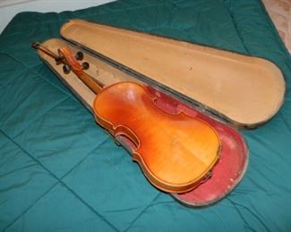 #1 Antique Violin, Bow & G & B marked Wood case - condition issues $125