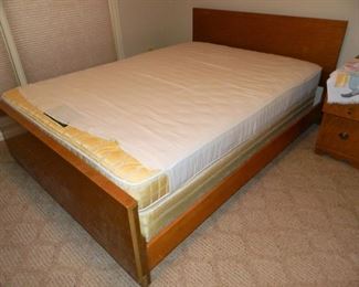 Harmony House MCM Full Bed w/mattress & box spring $200                                                                                                                  