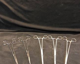 Lot of 5 Curved Tip Hemostats Location Shelf 7