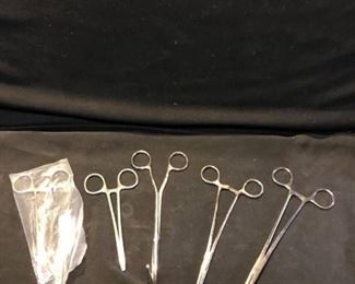 Lot of 5 Various Sizes and Curved Hemostats Location Shelf 7