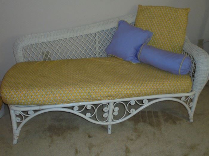 White wicker chaise lounge