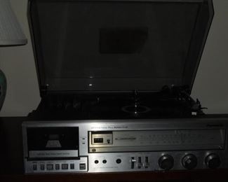 Panasonic  turn table w/cassette player, am/fm with 2 Thruster floor speakers