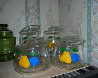 Vintage glass canister set w/lids