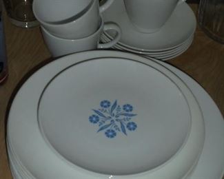 7 Centura by Corning Ware plates/4 salad plates/3 desert plates/2 soup bowls/ 4 mugs/5 saucers