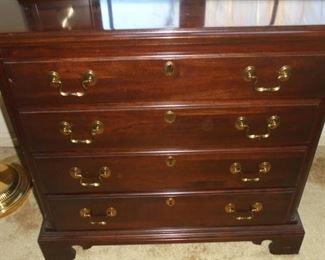Ethan Allen 4 drawer chest