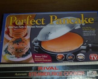 NIB Perfect Pancake maker