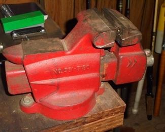 Small red vice