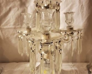 Candle holder centerpiece with 2 side candle holders.