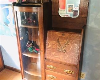 Vintage Oak Larkin Side by Side secretary desk with drop lid, 3 drawers, mirror, curved glass curio with 4 shelves, very nice condition. (ce) Sat-Lot #126
