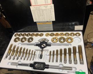 Tap and Die Set, like new! Sat-Lot #174