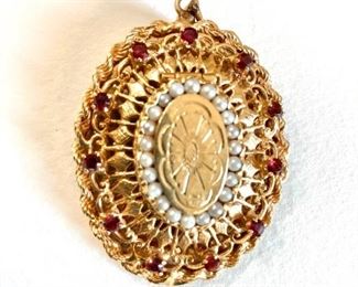 14kt gold locket/pill holder brooch/pendant with 11 2.88mm round Rhodolite Garnets and 22 Genuine pearls (2.9mm). 22.8 grams or approx. 14.66 dwt.(ce) - Sun Lot #2