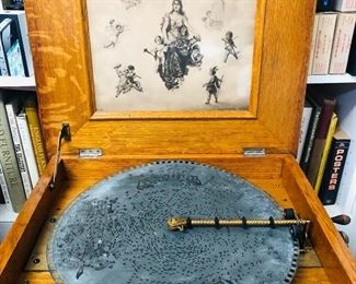 Regina antique double comb Music Box. Distributed by Murray, Spink and Co., Providence, RI, all in beautiful running condition.  Stand sold separately in next lot.  - Sun Lot #99