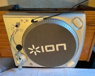 ION turntable