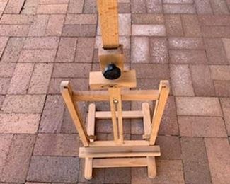 $20 Winsor and Newton tabletop easel