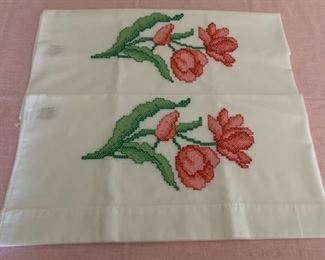 $14.00..................Vintage Embroidered Pillow Cases (P686)