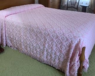 REDUCED!  $37.50 NOW, WAS $50.00..............Full Size Chenille Bedspread, few light stains (P)