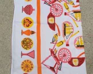 REDUCED!  $9.00 NOW, WAS $12.00..................Retro Tablecloth 50" x 46" (P380)
