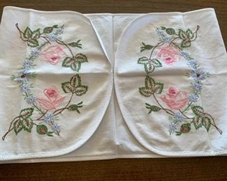 CLEARANCE !  $6.00 NOW, WAS $16.00..................Hand Stitched Table Runner 38 1/2" x 13" (P484)