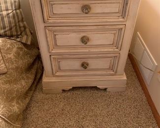 DREXEL HERITAGE Night Stand 