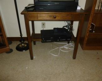 Nice small table w/drawer