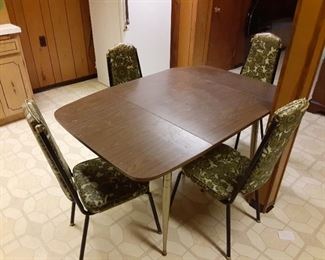 1960s dinette set and chairs $20