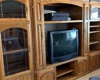 Entertainment center